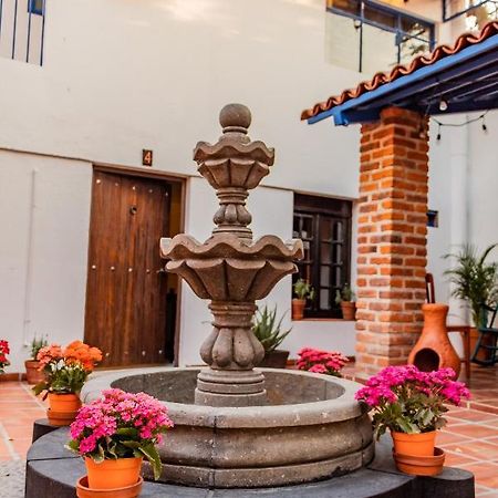 Casa De Hospedaje -La Abadia De San Pedro Гуадалахара Екстериор снимка