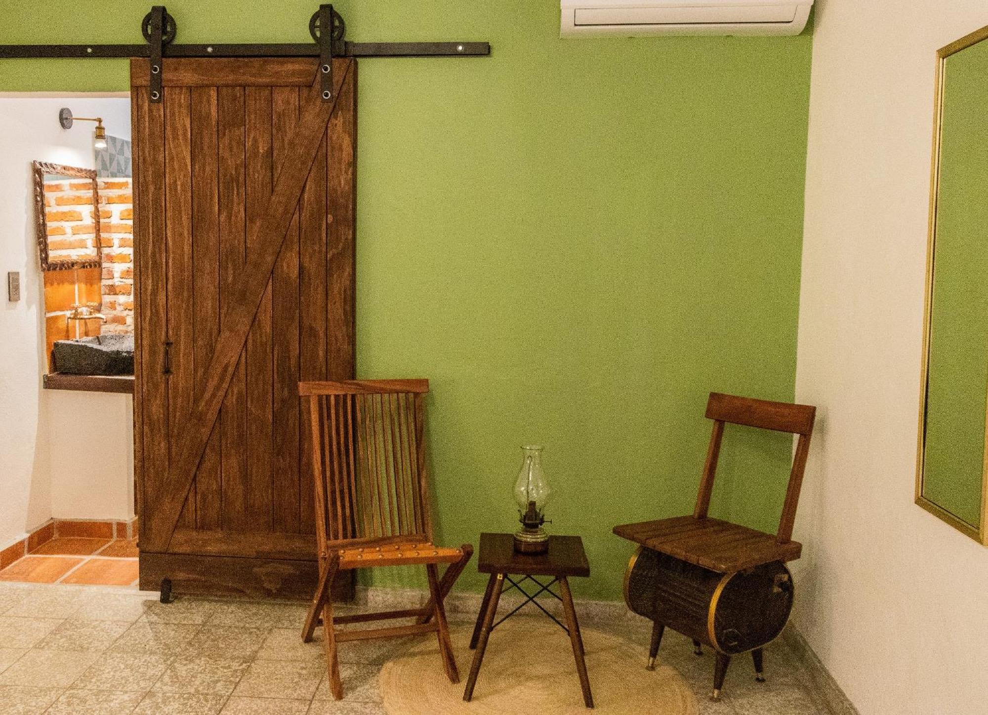 Casa De Hospedaje -La Abadia De San Pedro Гуадалахара Екстериор снимка